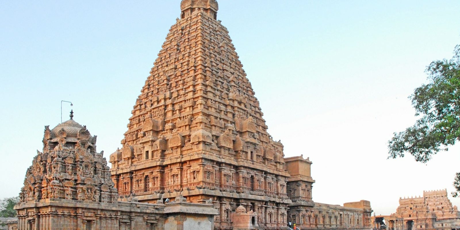 Le_temple_de_Brihadishwara_new