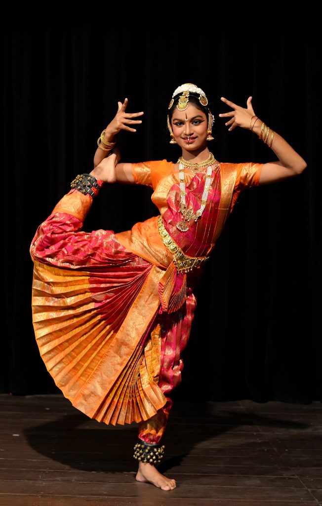 Traditional Dances Of Tamilnadu 